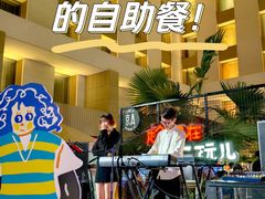 -朗丽兹自助餐厅