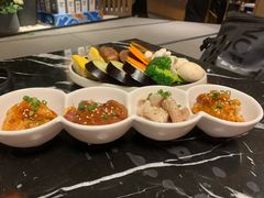 -山川小町·极番烧肉(新地假日广场店)