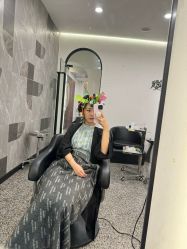 -SWANK SALON