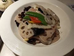 -韵秋荷(宝山龙湖天街店)