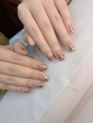-董小姐日式美甲美睫·皮肤管理