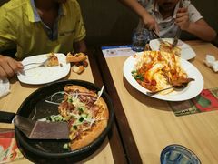 -必胜客(WOW中心城店)