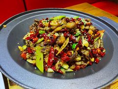 香辣霸王蛙锅-兔槽江湖菜·重庆璧山兔(水围店)