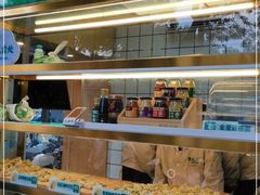 面包甜点陈列柜-袁记云饺(新街口店)