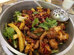 -鸡遇虾煲干锅火锅(小寨金莎店)