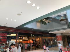 -东荟城名店仓