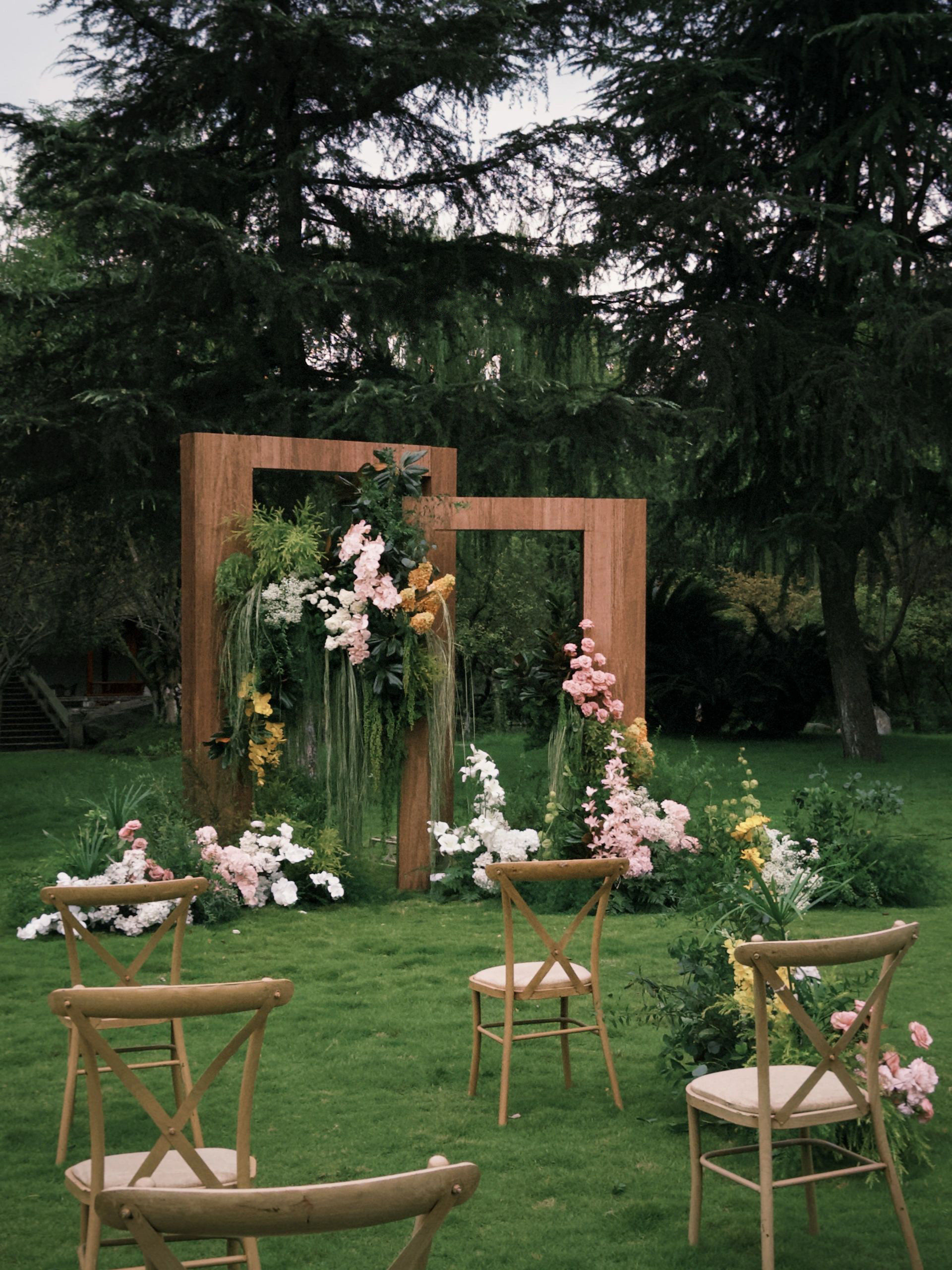 自然之约 户外浪漫的草坪婚礼篇章