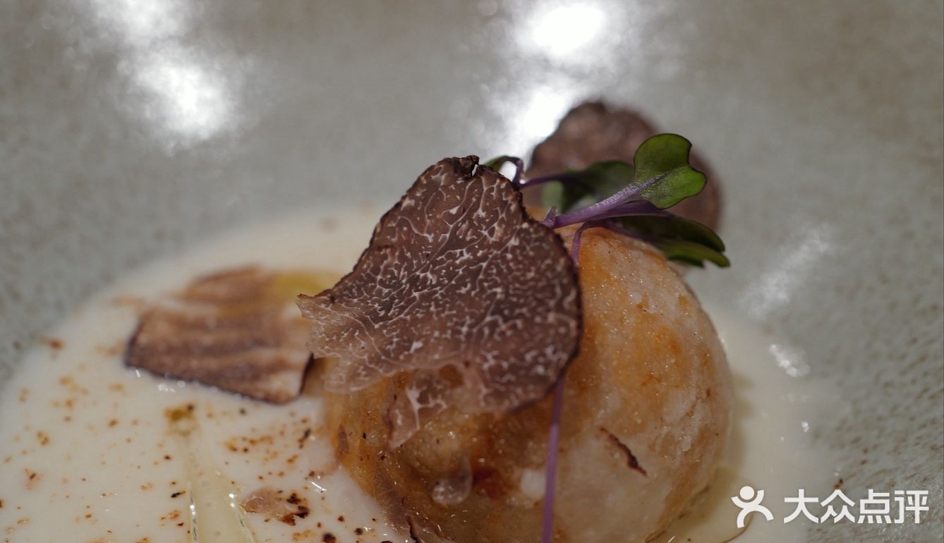 人均1000还性价比极高？预约已经排到四个月后的C8探店后感