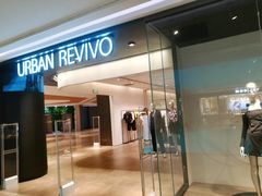 -URBAN REVIVO(高德置地广场·春广场店)