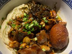 -沪西老弄堂面馆(定西路店)