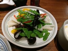 -云海肴·汽锅鸡·云南菜(天山百盛优客店)