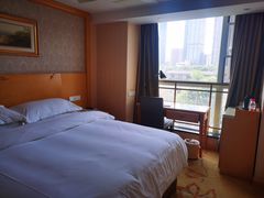 -维也纳酒店(成都春熙路李家沱地铁站店)