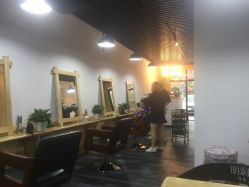 -明洞造型精品烫染
