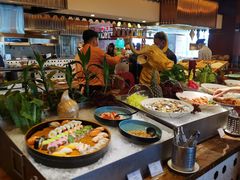 自助取餐区-广州中心皇冠假日酒店-环市食坊·海鲜自助餐厅