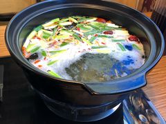 -陆记牛庄·碳锅龙虾烧烤(爱上花园店)