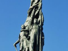 -人民防洪胜利纪念塔