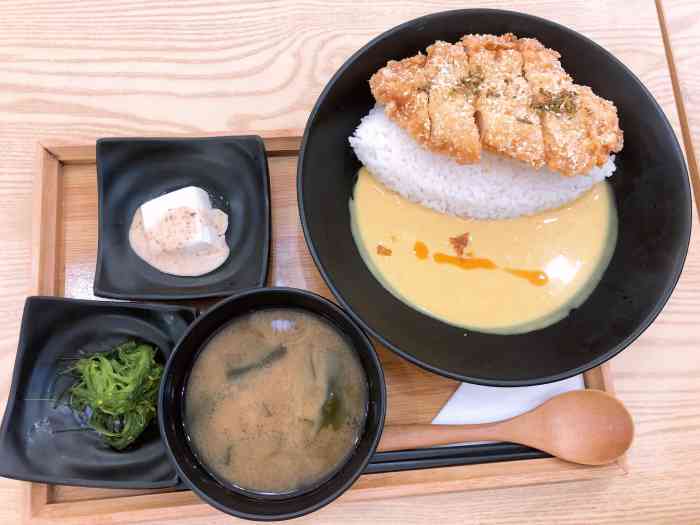 喜乐食堂-"看店名就很开心的店,去吃的午饭. [薄."-大众点评移动版