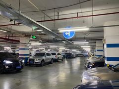 -百联中环购物广场-停车场