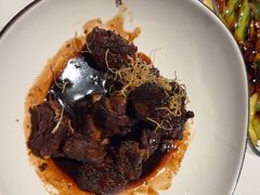 -八府香鸭·啫啫煲(华山路店)