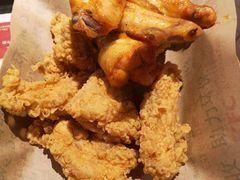 -肯德基(叠彩店)