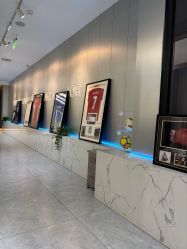-PE SALON