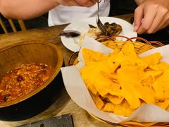 芝士猪肉酱玉米片-Naughty Nuri’s Phuket