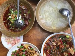 -茅屋大酒店