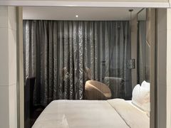 -桔子酒店(深圳东门湖贝地铁站店)