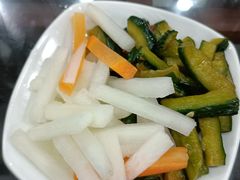 -牛一嘴·兰州牛肉面·大盘鸡(财富中心店)