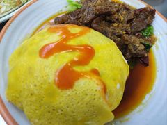 咖喱牛肉蛋包饭-缅丽·缅甸小吃(版纳店)