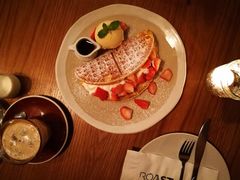 -ROAST coffee & eatery