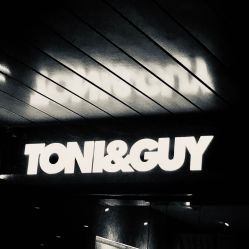 -TONI&GUY