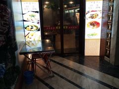 -小龙酒家(桂平路店)