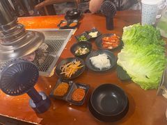 -肉甲韩国木炭烤肉(新壹街1店)