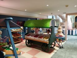 -奈尔宝·儿童乐园·亲子餐厅(华采天地店)