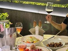 -MONICH牛排融合餐厅(和义大道购物中心店)