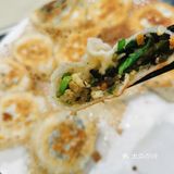 18块12个贼大的饺子，里面的馅料也很丰富
