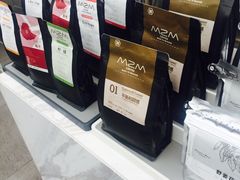 -UNI UNI(环亚凯瑟琳店)