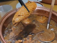 小鸡炖蘑菇-关东小磨东北菜(上海长风大悦城店)