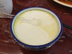 青海手工老酸奶-清真明德斋茶餐厅民族饭店(北京街店)