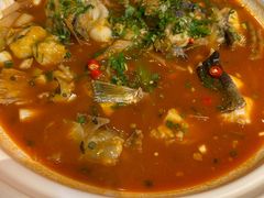 -魏铭鱼头捞饭(晋阳路店)