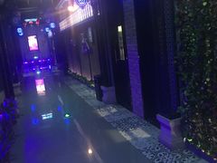 -蓝乐光量贩KTV(浦东禹悦汇店)