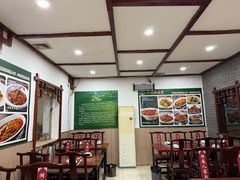 -湖南人家湘菜馆(镇江路店)