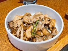 炒蘑菇-曼乐辰餐厅(中庚漫游城店)