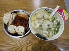 -黄阿姨锅贴大王(万航渡路店)