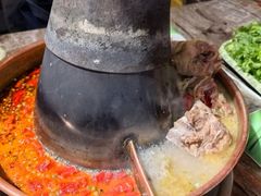 -老蜀铜火锅·酸菜脊骨·麻辣羊蝎子(热闹路店)