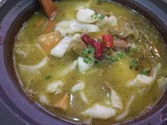 -周鱼小馆石锅酸菜鱼(活力汇店)