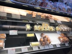 -红宝石·鲜奶小方·海派西点房(南丹店)