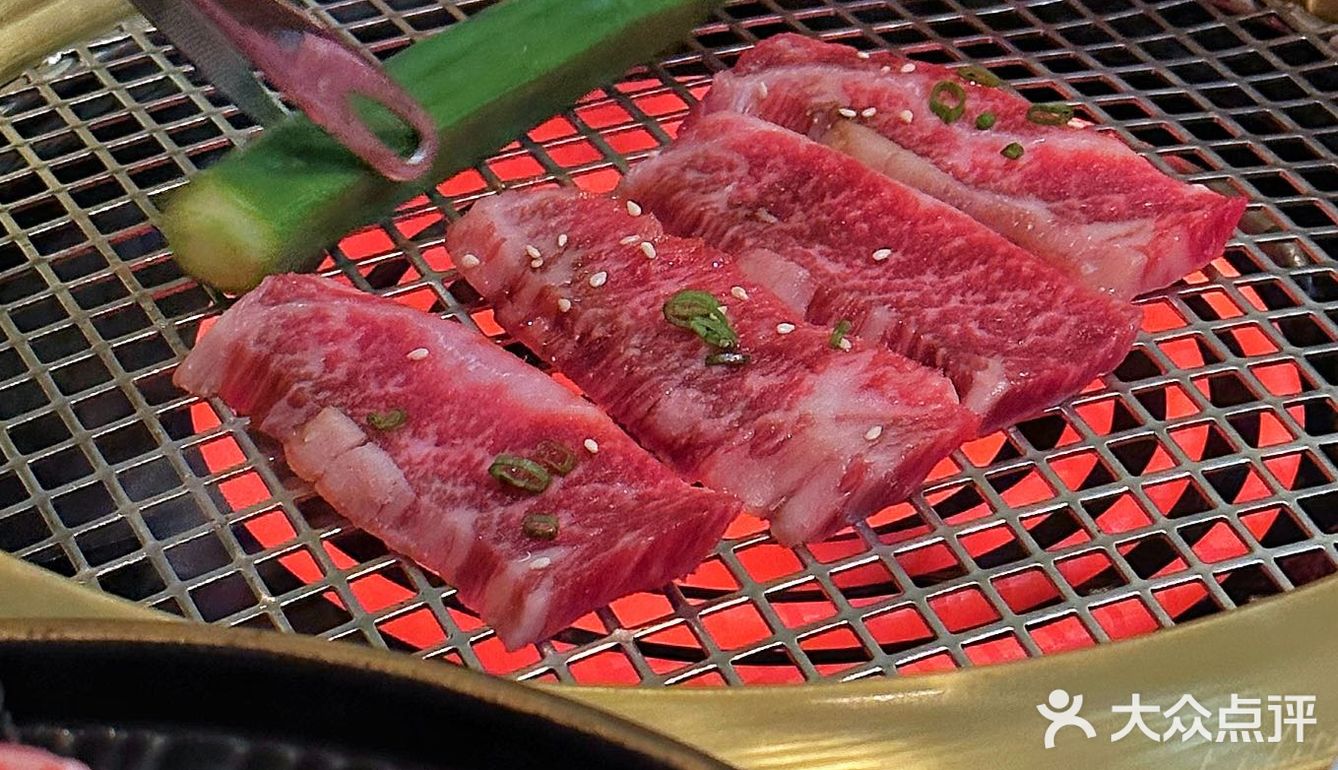 成都约会氛围感餐厅~西南首家新派烧肉酒廊