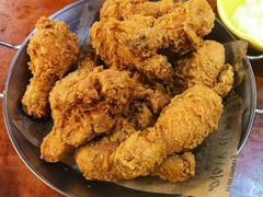 -BHC炸鸡(明洞总店)